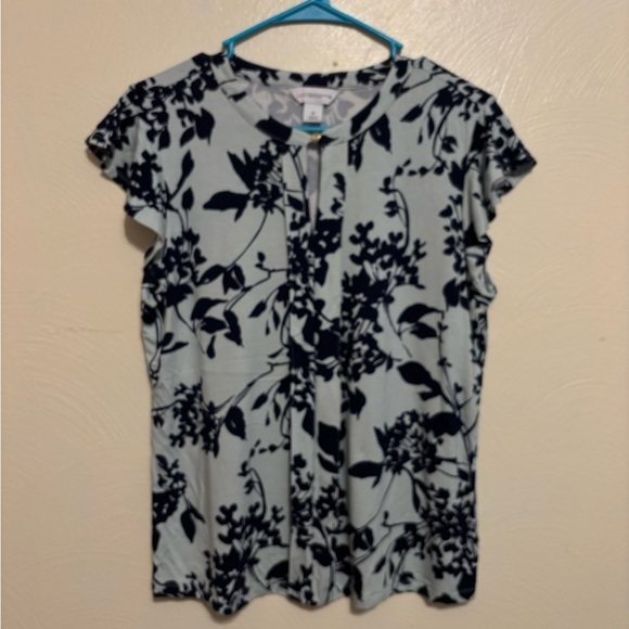 Liz Claiborne Silver and Black Flutter Sleeve Blouse - Picture 1 of 8